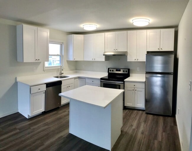 Photo - 319 7th Ave Apartamentos