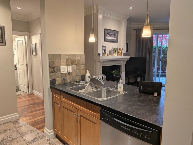 Photo - 45595 Tamihi Way