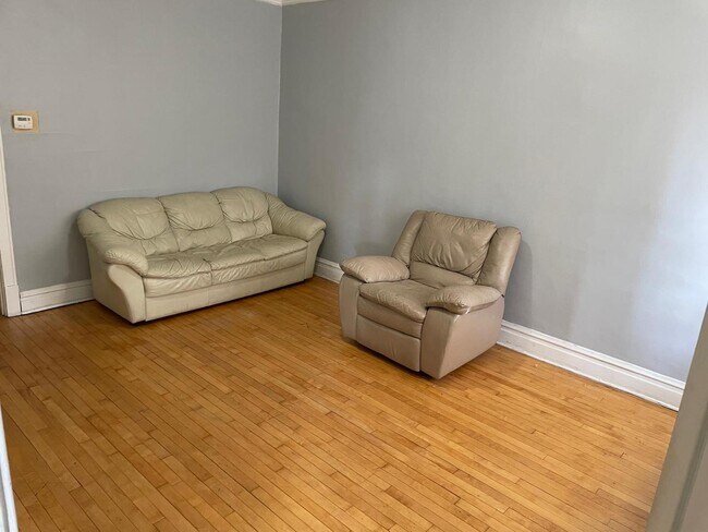 Photo - 1724 W 33rd Pl Unit 1