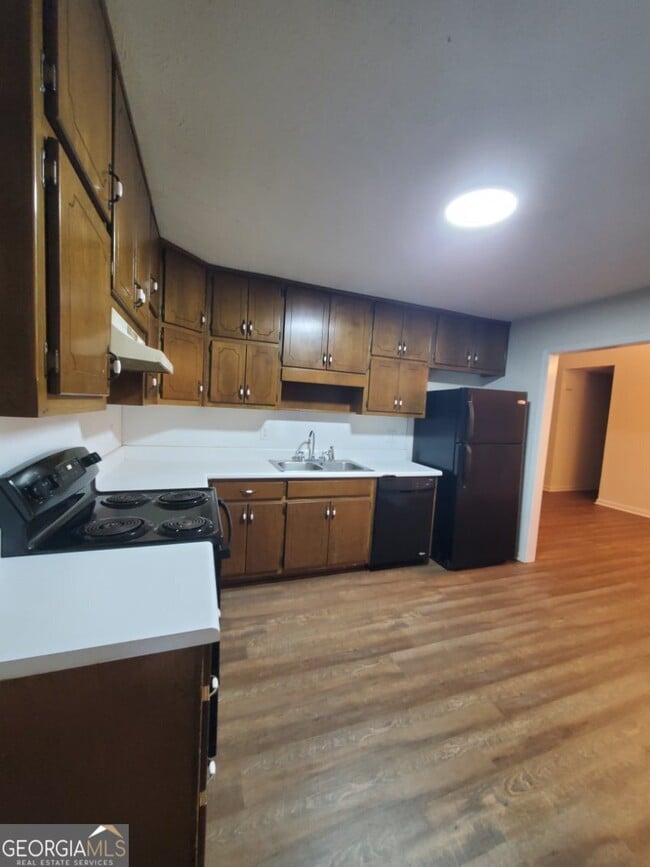 Photo - 217 Sweetgum Ln