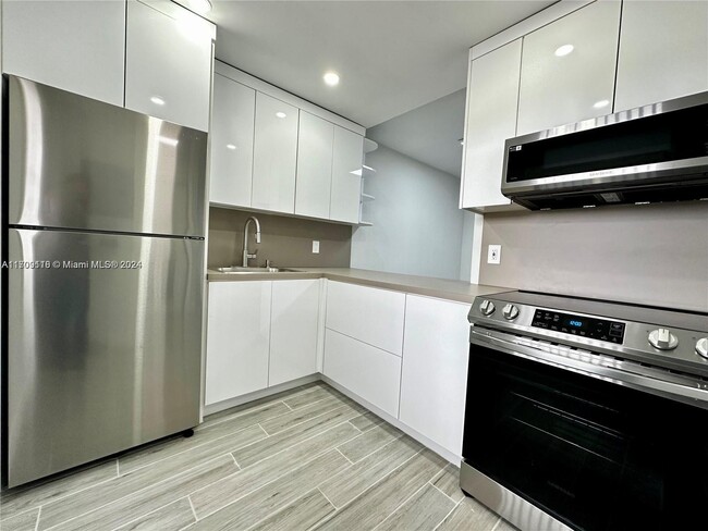 Photo - 301 NW 177th St Condominio Unidad 212