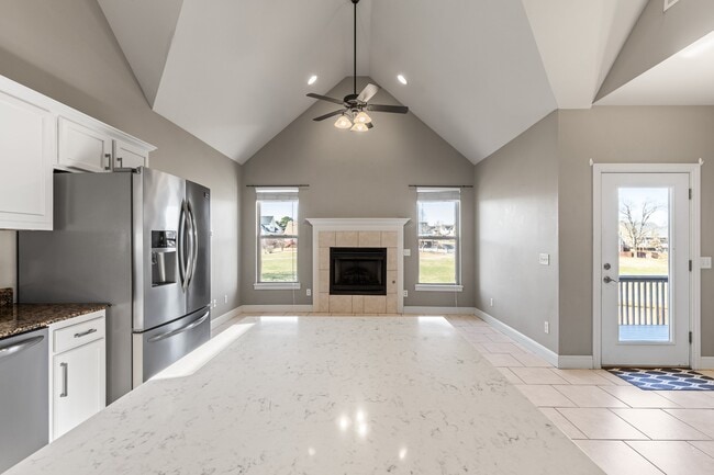 Photo - 1501 NE Dysart Woods Ln