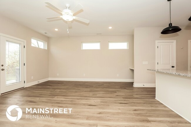 Photo - 160 Noble Pk Cir
