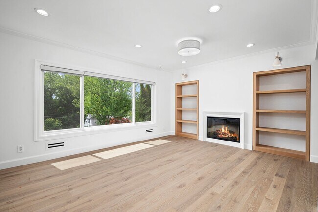 Photo - Spacious 3 Bed, 3 Bath