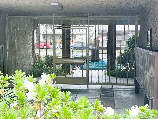Green Court Apartments