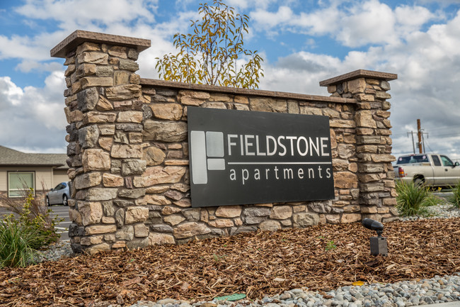 Fieldstone Apartments - Fieldstone Apartments