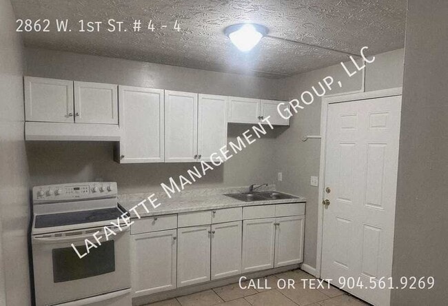 Photo - 2862 W 1st St Unit 4