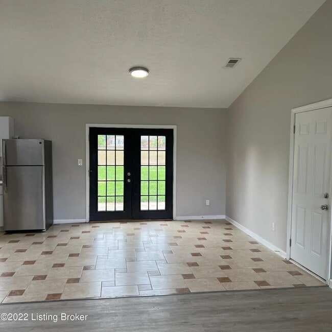 Photo - 4613 Beechbrook Rd