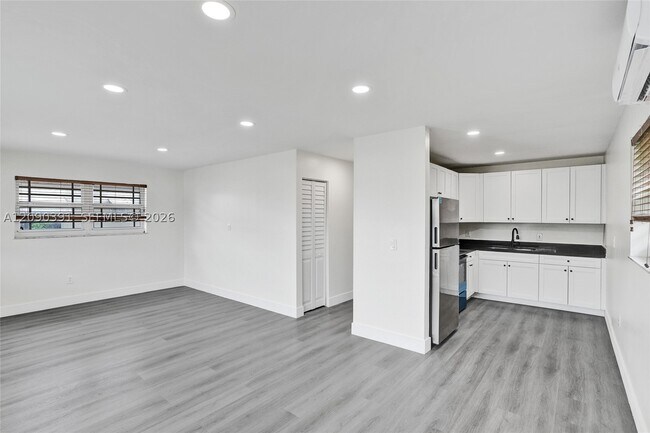 1341 NW 75th St