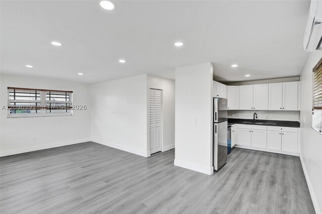 Photo - 1341 NW 75th St