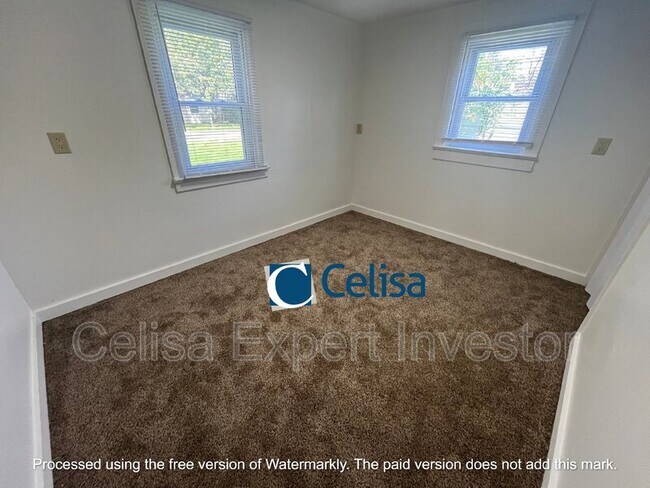 Photo - 3406 McCormick Ave