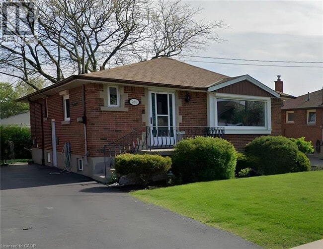 Photo - 781 9th Ave