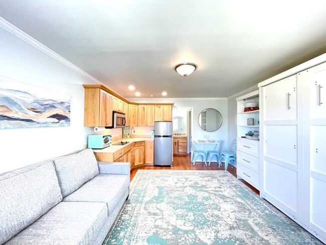 Photo - 3220 Merritt St