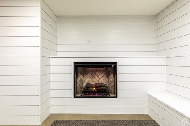 504 Glenbrook