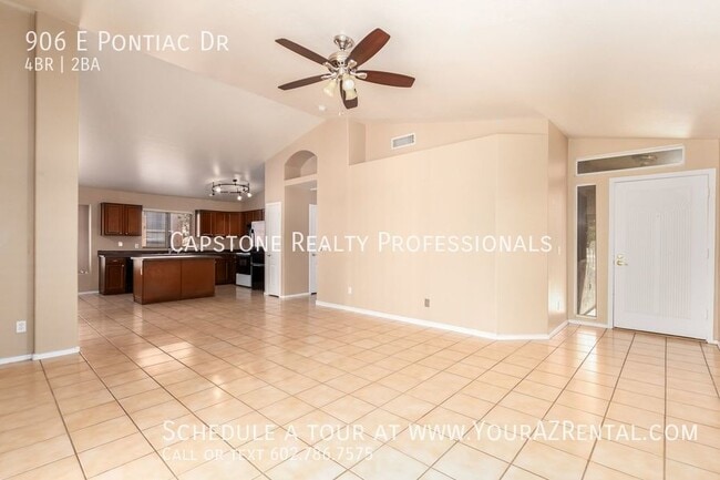 Photo - 906 E Pontiac Dr