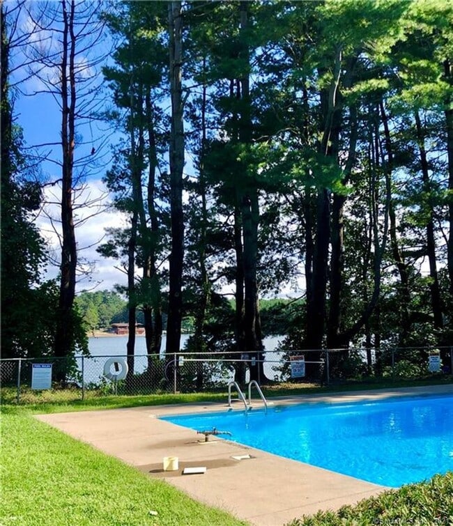 Building Photo - 9 Grandview Dr Unit 9 Grandview Drive 43D Rental