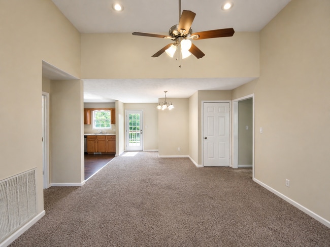 Photo - 3 Bed 2 Bath Spectacular Ranch Home