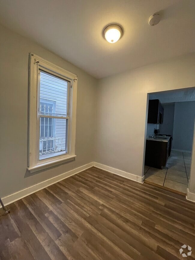 Building Photo - 183 Summer Ave Unit 1 Rental