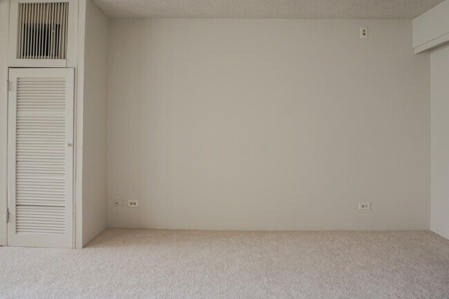 Photo - Mott-Smith Laniloa Studio Unit Unit 609