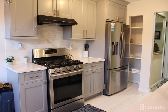 Photo - 707 Merrywood Dr
