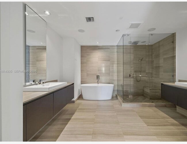 Photo - 1451 Brickell Ave