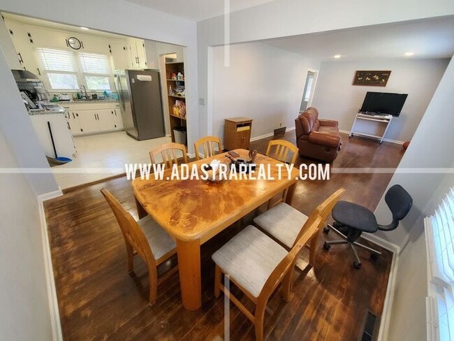 Photo - Spacious Overland Park Ranch Home w/Finished Basement-Available NOW!!