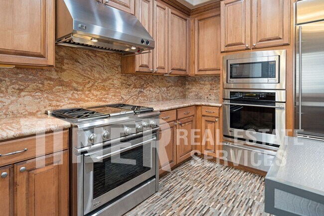 Photo - Luxurious Tuscan Style 3 Bedroom Home in P... Unit #305