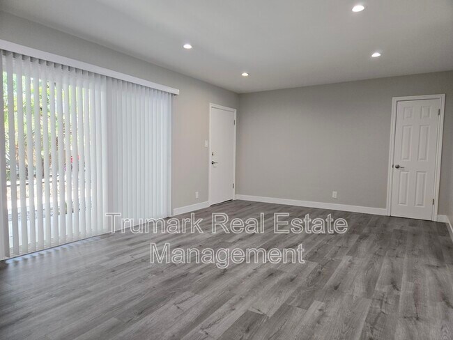 Photo - 1303 N Brand Blvd