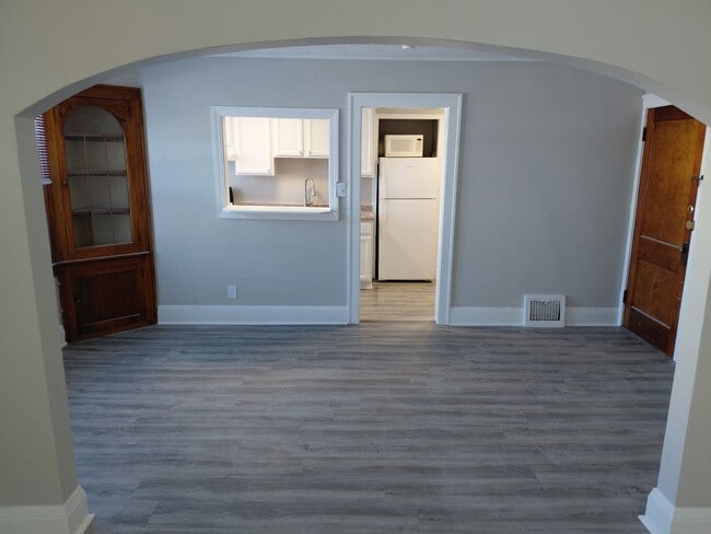 Photo - 1412 N 68th St 6 unit