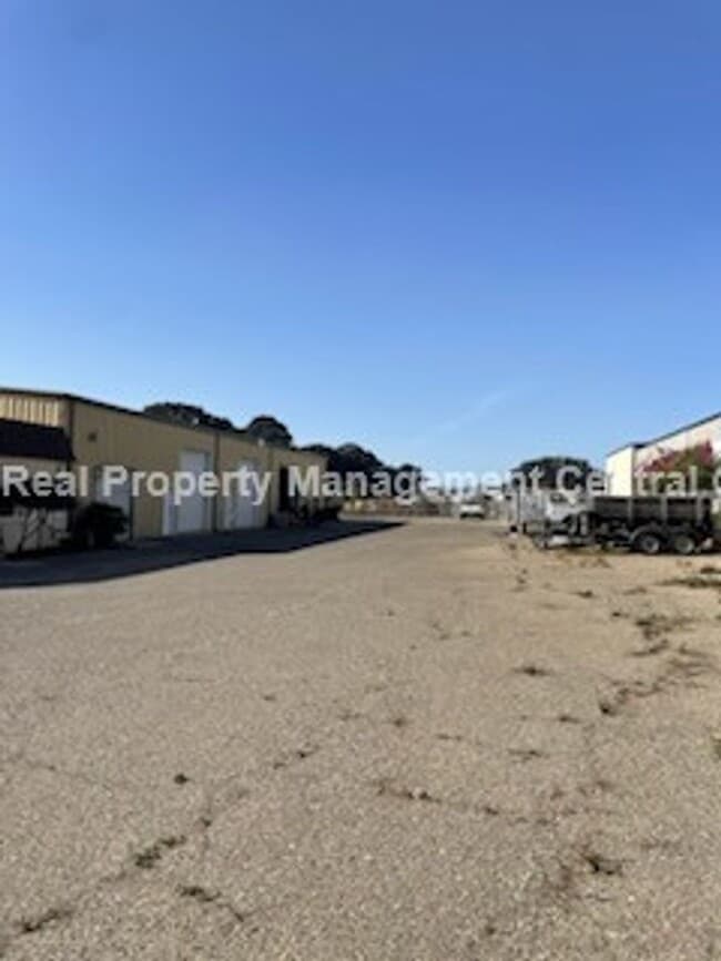 Photo - 1101 Pike Ln Unidad Bay 2