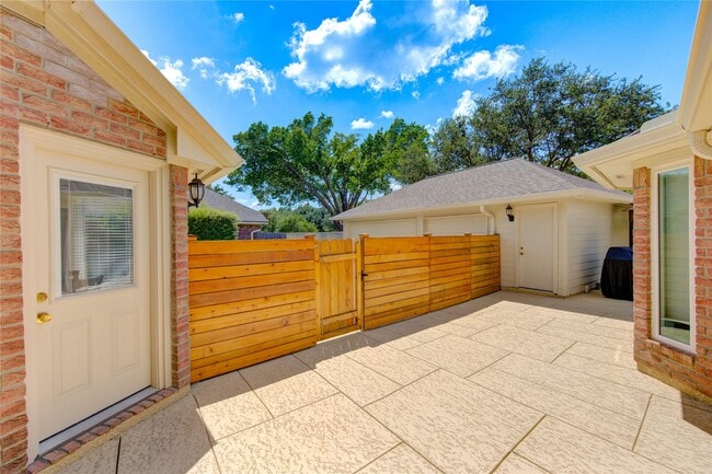 Photo - 14323 Rosehill Estates Ln