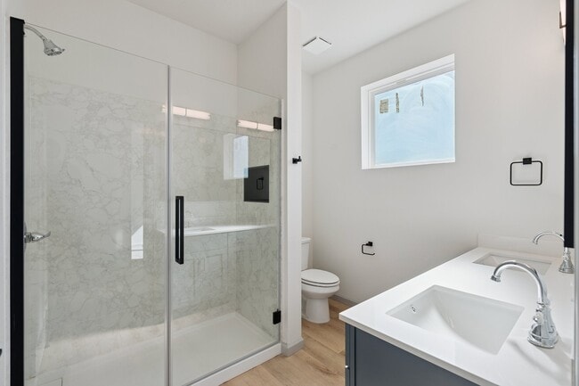 Photo - The Oaks at Covell