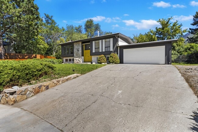 Photo - 7841 Da Vinci Dr