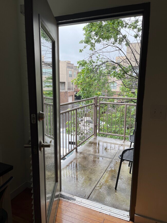 Outdoor balcony - 238 Walker St SW Unit 27
