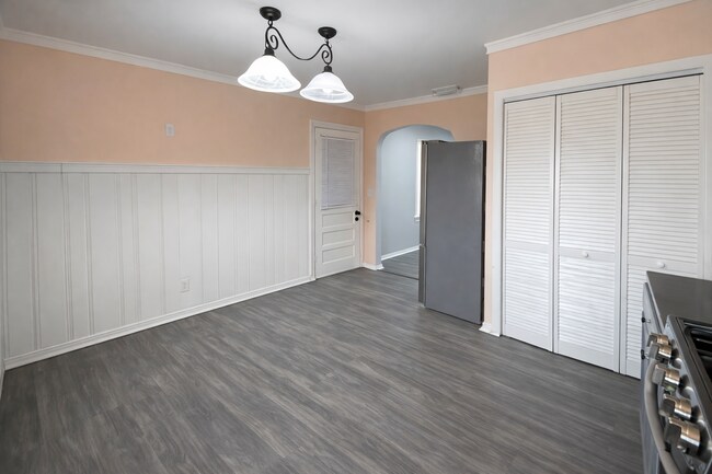 Photo - 1711 Kurz Way