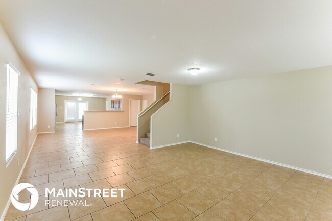 Photo - 714 Absolon Farm