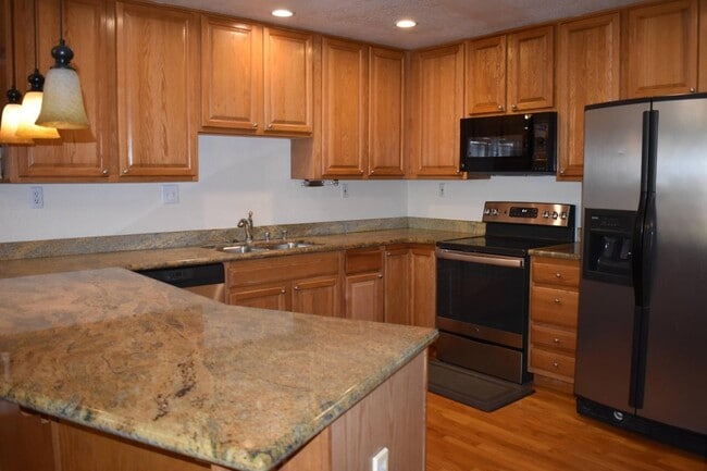 Building Photo - 4173 El Camino Real