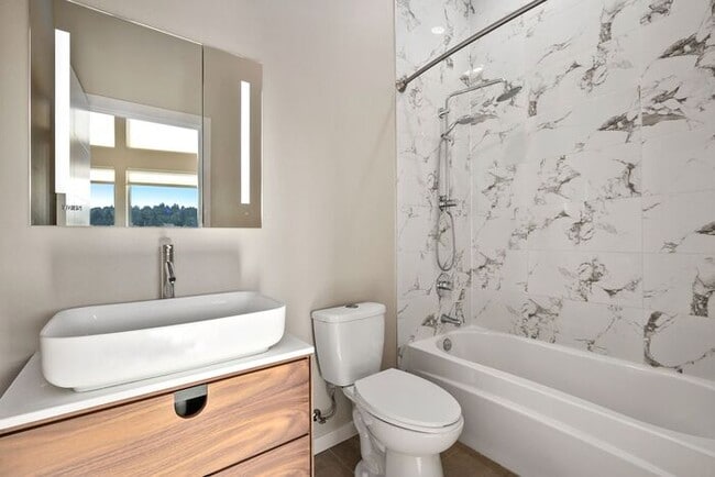 Photo - Elegant Mt. Baker End Unit Townhome with AIR CONDITIONING