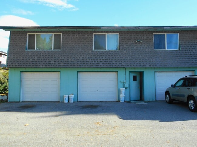 Building Photo - 1025 N Denis Ct Unit 6 Rental