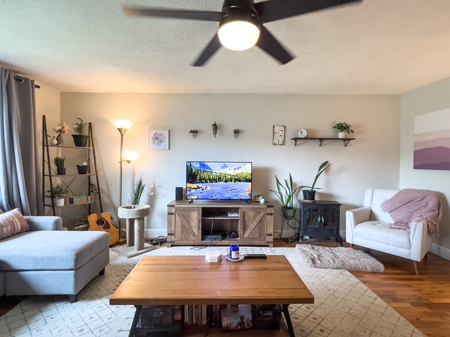 Photo - Charming and Cared for 3 bedroom, 1 bath home in the Brentwood-Darlington Neighborhood.