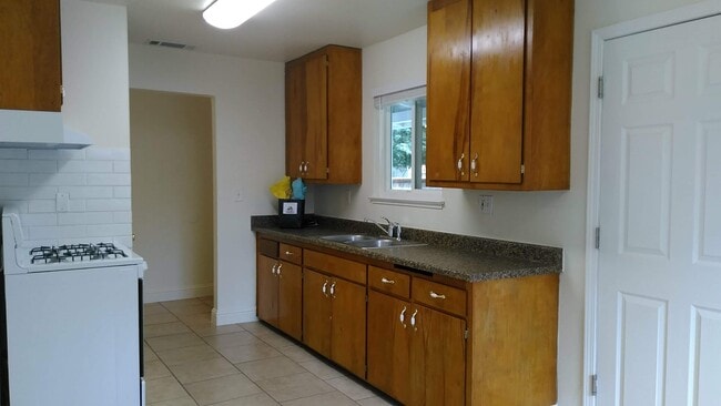 Photo - 1440 Orange St