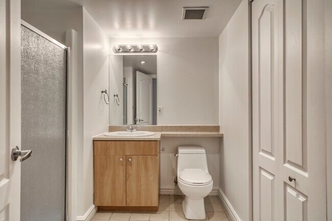 Photo - 2700 Rufus Rockhead Unit 103