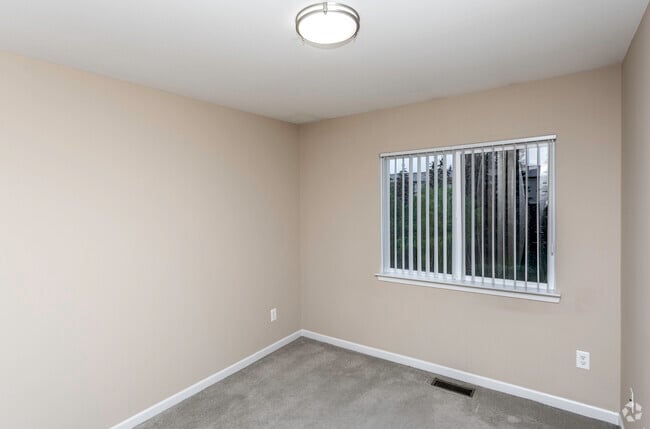 3BR, 3.5BA - 1,640 SF AW1 Rochester