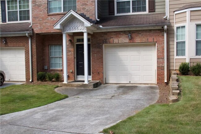 2502 Laurel Cir NW