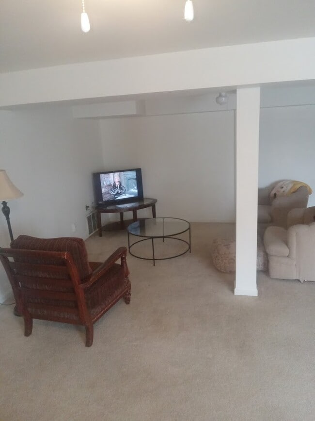 Photo - 13415 S Hills Dr