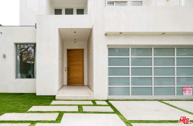 Photo - 6620 W 5th St