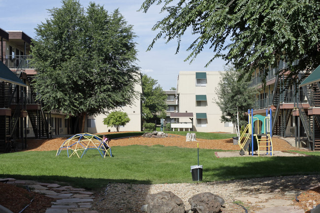 Building Photo - The Atrium - Beautiful Remodeled Apartments