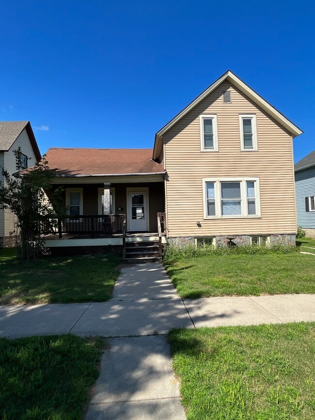 Building Photo - 712 Terrace Ave Rental