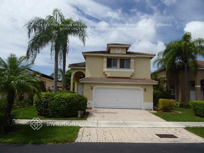 Building Photo - 14730 SW 156th Ave