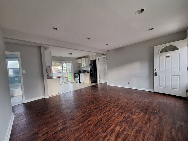 Photo - Ready to be your next home!  Three bedroom ranch is beautiful Roseville